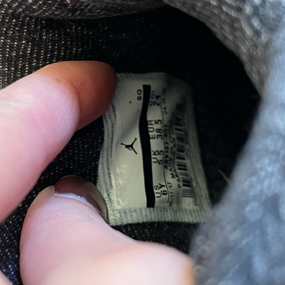 Jordan 4 Retro Levi’s Black (GS) - Size 6Y - Picture 10 of 10